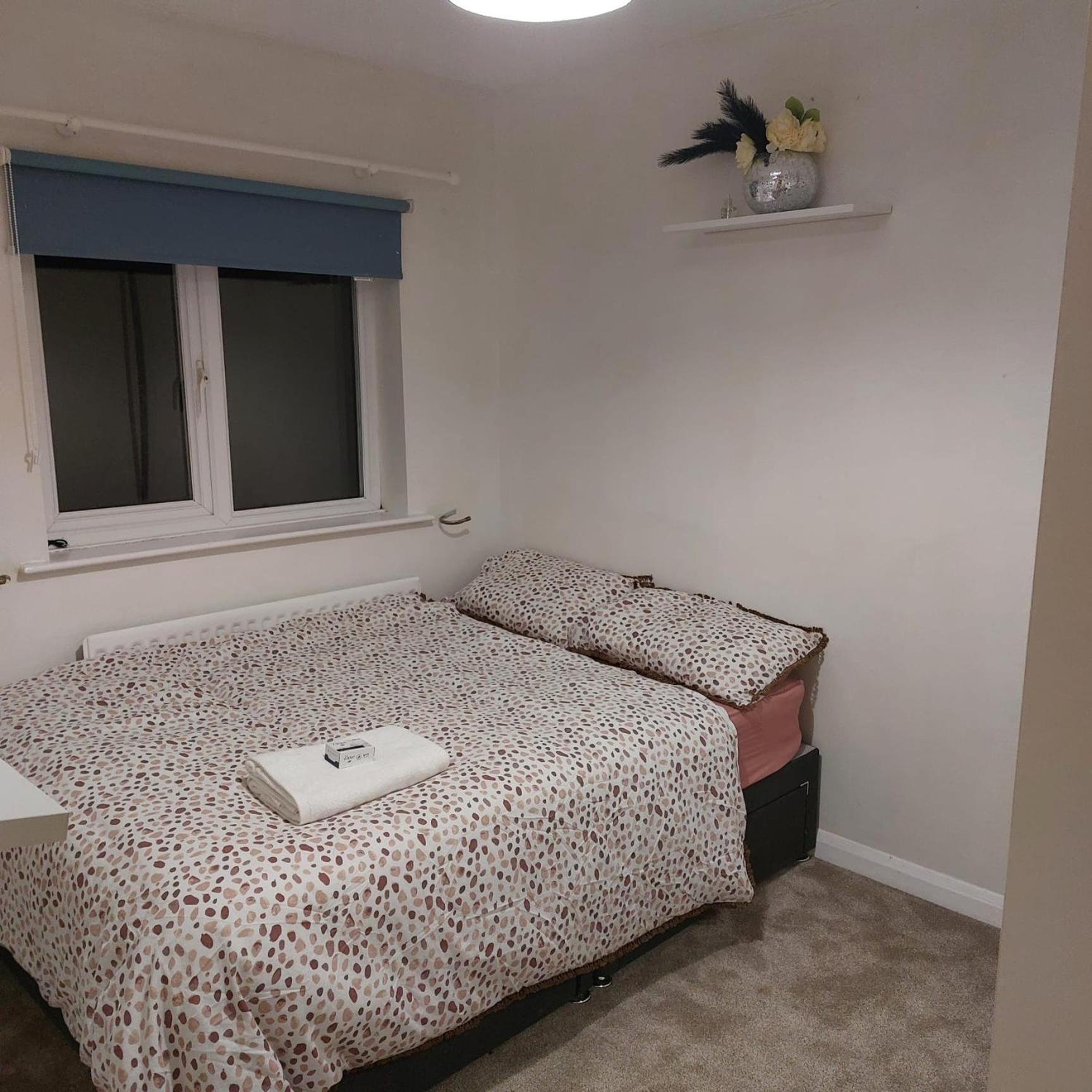 Double Room In A Cul De Sac Area Wellingborough Luaran gambar